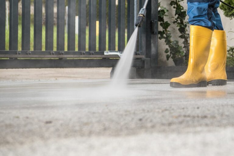 Soft Washing vs High Pressure Washing | What’s best for your Brisbane property?